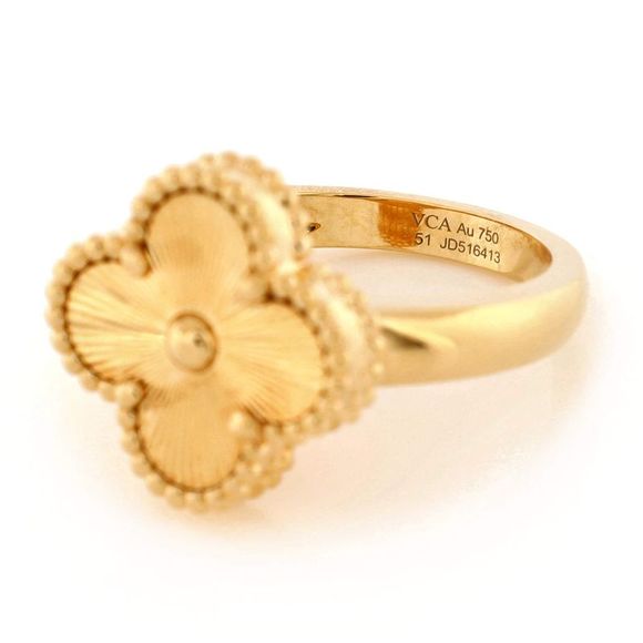 Van Cleef & Arpels Vintage Alhambra Ring Guilloche 18K Yellow Gold - - Picture 4 of 4